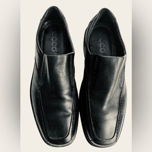 Men’s Echo loafers Black Size 42 (US 8/81.2) Gently Worn, Fantastic Cond…